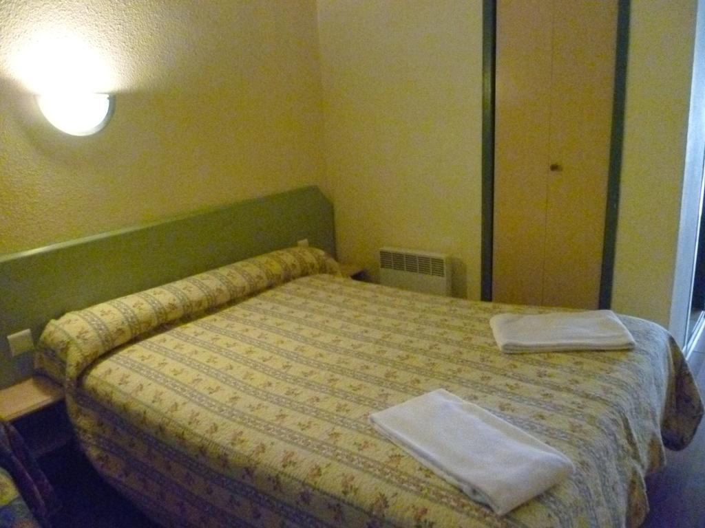 Hotel Saint Jean Baptiste Lourdes Luaran gambar