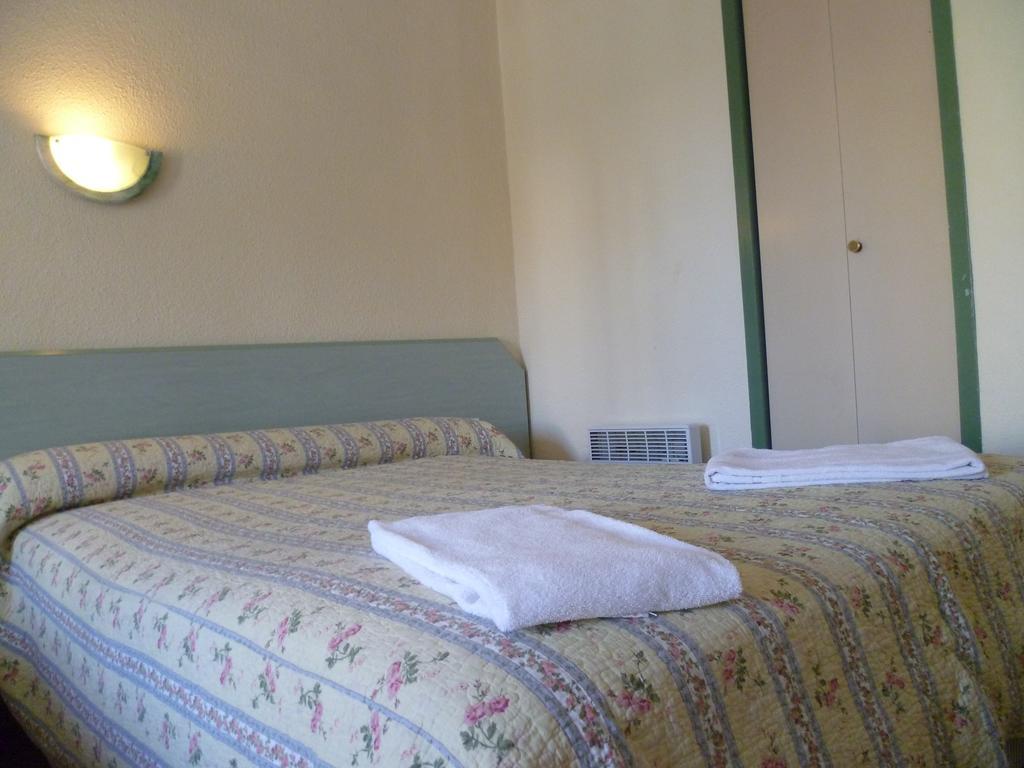 Hotel Saint Jean Baptiste Lourdes Luaran gambar