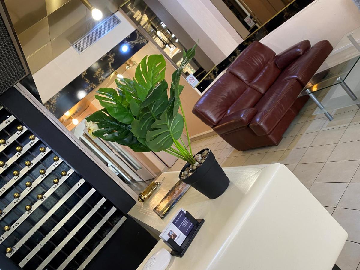 Hotel Saint Jean Baptiste Lourdes Luaran gambar