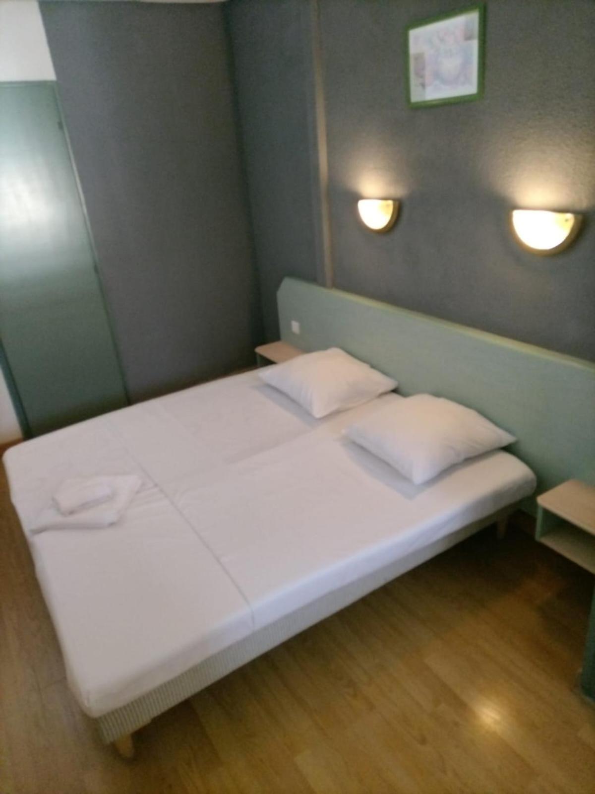 Hotel Saint Jean Baptiste Lourdes Luaran gambar