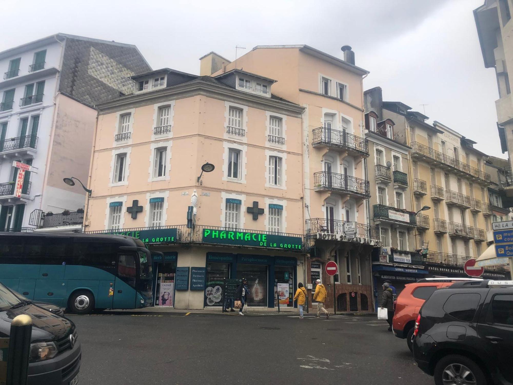 Hotel Saint Jean Baptiste Lourdes Luaran gambar